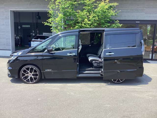 日産 セレナ １．２ Ｅ－ＰＯＷＥＲ ハイウェイスター Ｖ H30年 (東北) 99