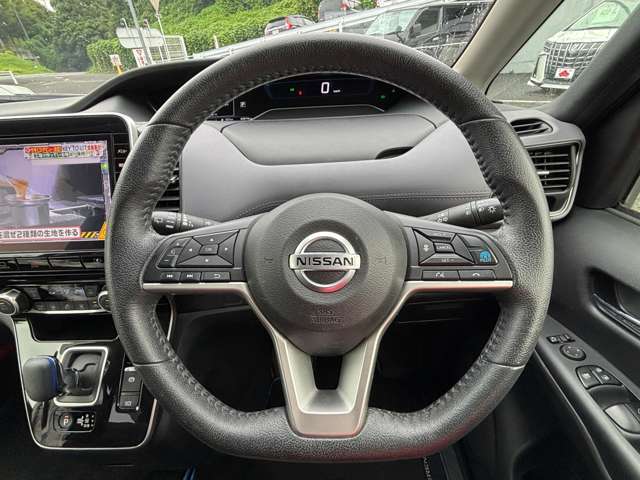 日産 セレナ １．２ Ｅ－ＰＯＷＥＲ ハイウェイスター Ｖ R4年 (東北) 99
