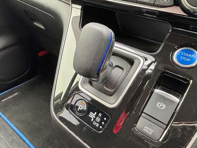 日産 セレナ １．２ Ｅ－ＰＯＷＥＲ ハイウェイスター Ｖ R4年 (東北) 99