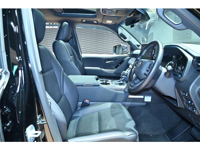 トヨタ ランドクルーザー ３．３ ＺＸ ディーゼルターボ ４ＷＤ R5年 (関東) 99