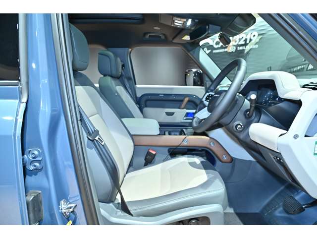 ランドローバー ディフェンダー １１０ Ｘダイナミック ＨＳＥ ３．０Ｌ Ｄ３００ ディーゼルターボ ４ＷＤ R4年 (関東) 99