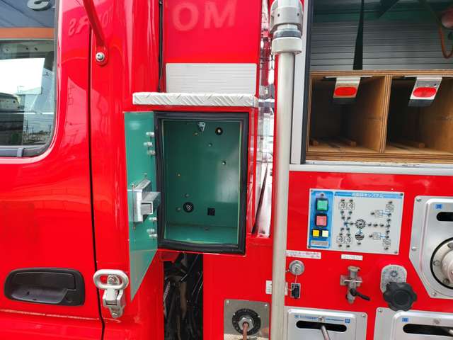 日野自動車 デュトロ ６人乗リ H18年 (関東) 99