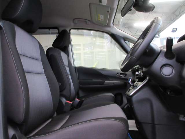 日産 セレナ １．２ Ｅ－ＰＯＷＥＲ ハイウェイスター Ｖ R1年 (関東) 99