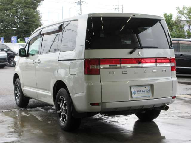 三菱 デリカ　Ｄ：５ ２．４ Ｇ パワーパッケージ ４ＷＤ H22年 (関東) 99