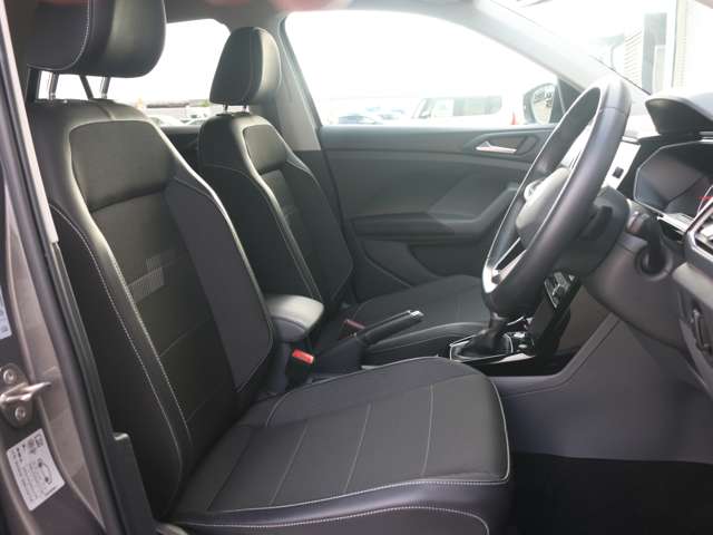 フォルクスワーゲン Ｔ－ＣＲＯＳＳ ＴＳＩ スタイル R3年 (近畿) 99