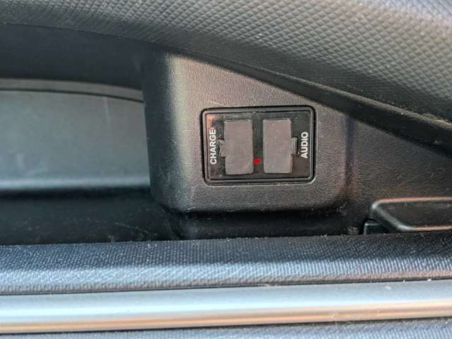 トヨタ アクア １．５ Ｇ H26年 (近畿) 99
