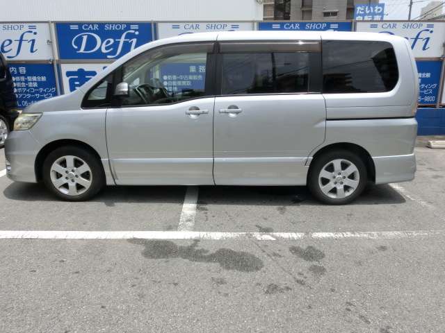 日産 セレナ ２．０ ハイウェイスター Ｖセレクション H21年 (近畿) 99