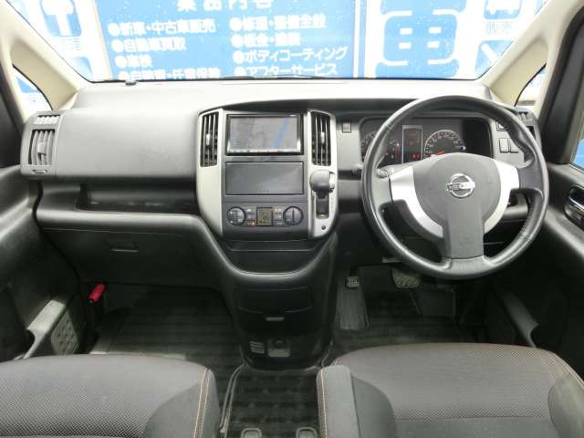 日産 セレナ ２．０ ハイウェイスター Ｖセレクション H21年 (近畿) 99