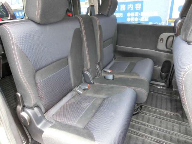 日産 セレナ ２．０ ハイウェイスター Ｖセレクション H21年 (近畿) 99