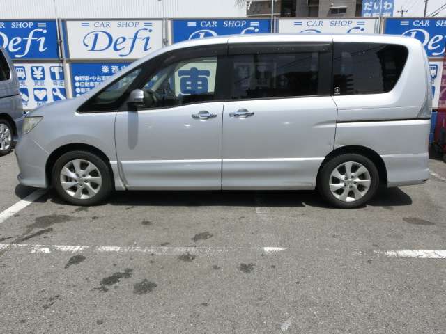 日産 セレナ ２．０ ハイウェイスター Ｖセレクション H24年 (近畿) 99