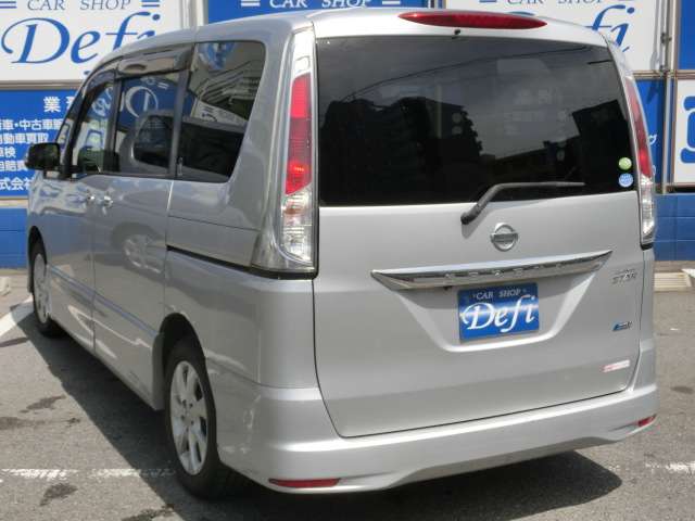 日産 セレナ ２．０ ハイウェイスター Ｖセレクション H24年 (近畿) 99