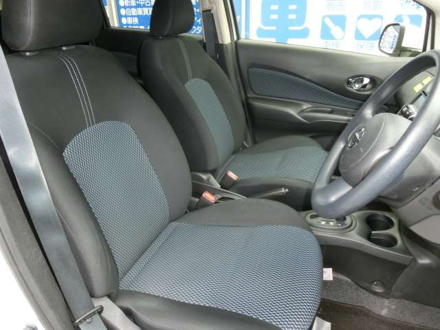 日産 ノート １．２ Ｘ H26年 (近畿) 99