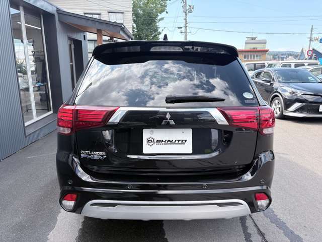 三菱 アウトランダーＰＨＥＶ ２．４ Ｇ プラスパッケージ ４ＷＤ R1年 (甲信越・北陸) 99
