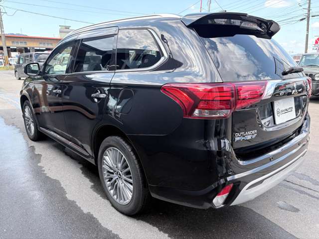 三菱 アウトランダーＰＨＥＶ ２．４ Ｇ プラスパッケージ ４ＷＤ R1年 (甲信越・北陸) 99