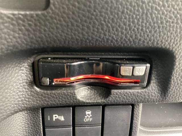 ホンダ Ｎ　ＢＯＸ カスタム ６６０ Ｌ R4年 (近畿) 99