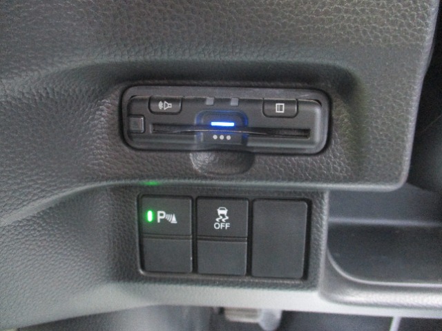 ホンダ Ｎ　ＢＯＸ カスタム ６６０ Ｌ R3年 (関東) 99