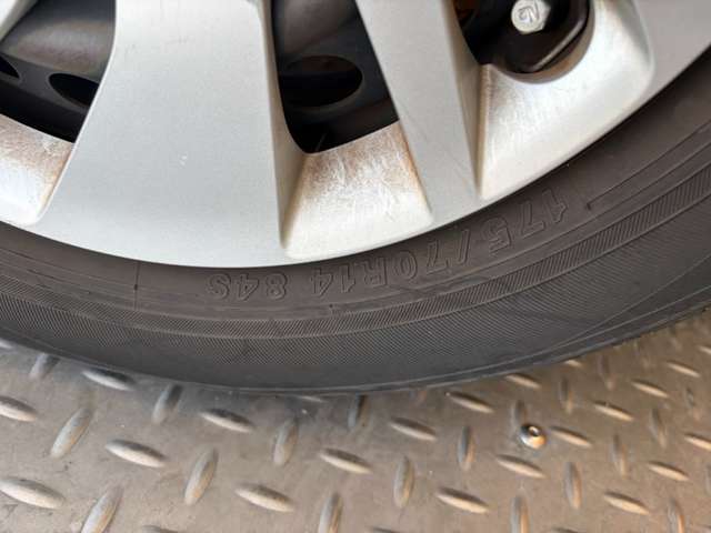 ホンダ フィット １．３ １３Ｇ Ｌパッケージ H27年 (近畿) 99