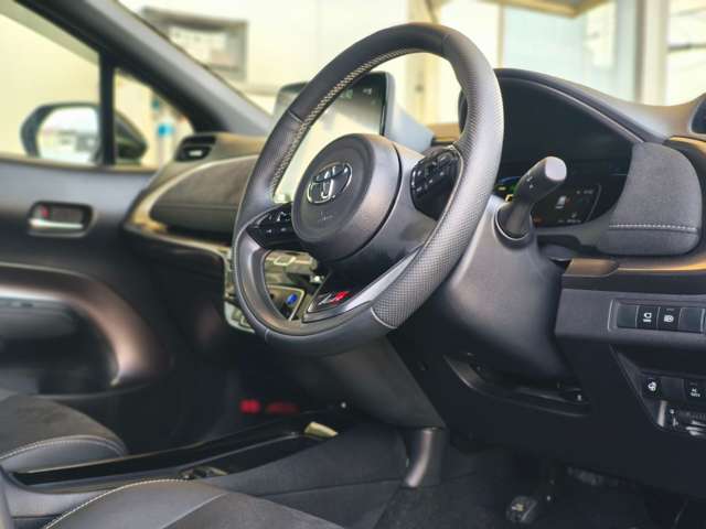 トヨタ アクア １．５ ＧＲスポーツ R5年 (近畿) 99