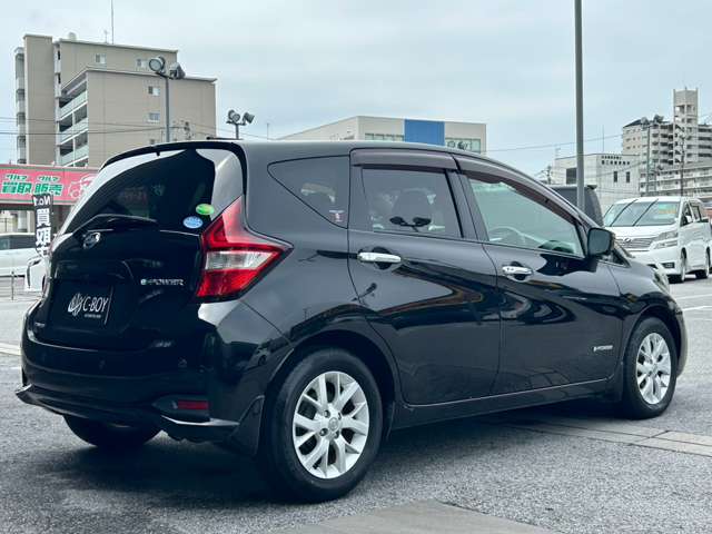 日産 ノート １．２ Ｅ－ＰＯＷＥＲ メダリスト H30年 (近畿) 99