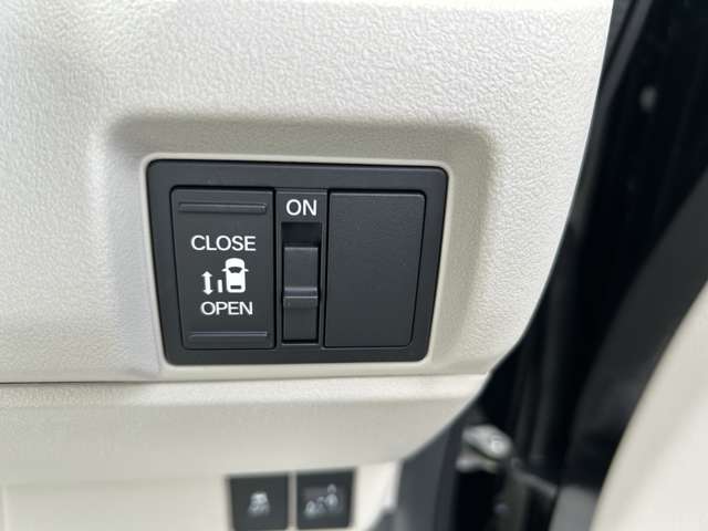ホンダ Ｎ　ＢＯＸ ６６０ R8年 (四国) 99