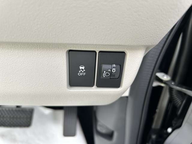 ホンダ Ｎ　ＢＯＸ ６６０ R8年 (四国) 99
