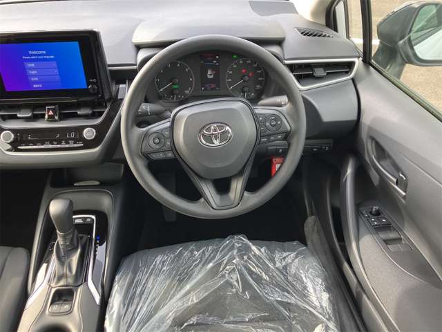 トヨタ カローラ　ツーリング　ハイブリッド １．８ ハイブリッド Ｘ Ｅ－ＦＯＵＲ ４ＷＤ R8年 (東海) 99