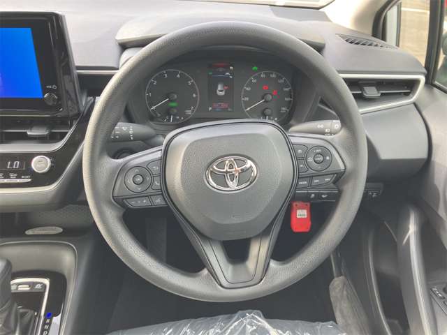 トヨタ カローラ　ツーリング　ハイブリッド １．８ ハイブリッド Ｘ Ｅ－ＦＯＵＲ ４ＷＤ R8年 (東海) 99