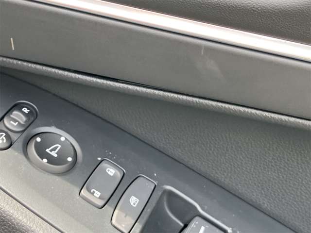 ホンダ ヴェゼル １．５ Ｅ：ＨＥＶ Ｚ R7年 (東海) 99