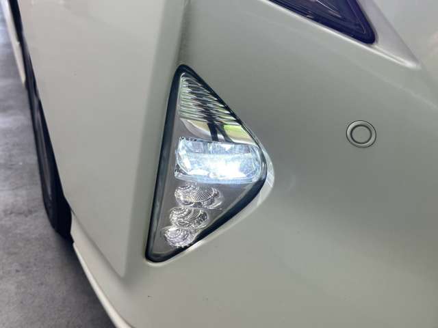 トヨタ プリウス １．８ Ａ ツーリングセレクション H28年 (近畿) 99
