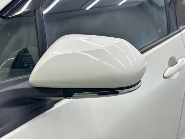 トヨタ プリウス １．８ Ａ ツーリングセレクション H28年 (近畿) 99
