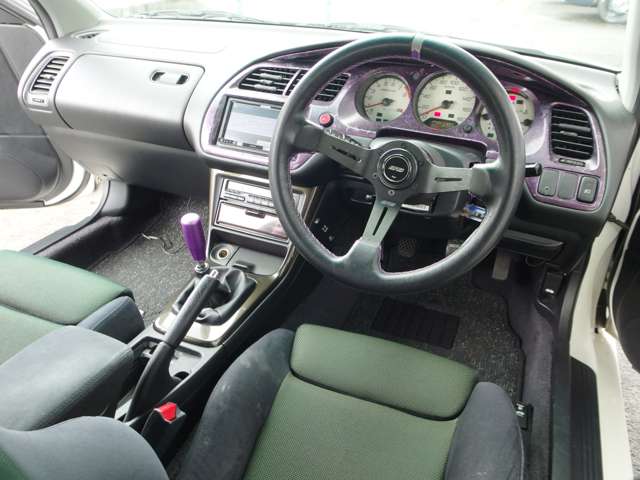 ホンダ アコード ２．２ ユーロＲ H13年 (東海) 99