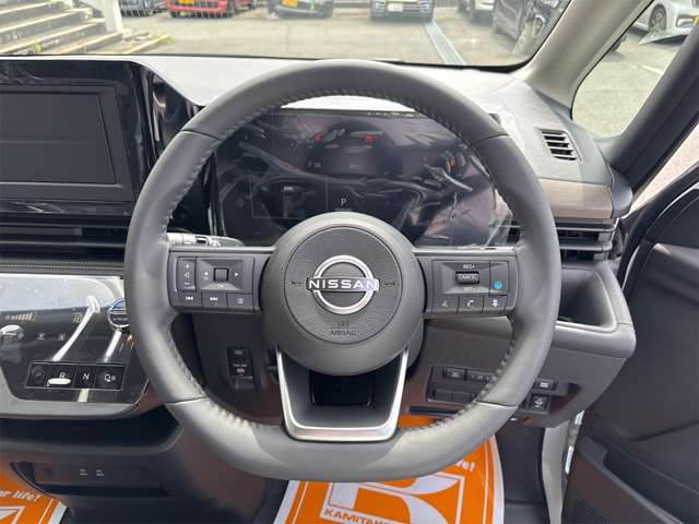 日産 セレナ １．４ Ｅ－ＰＯＷＥＲ ハイウェイスターＶ R8年 (近畿) 99
