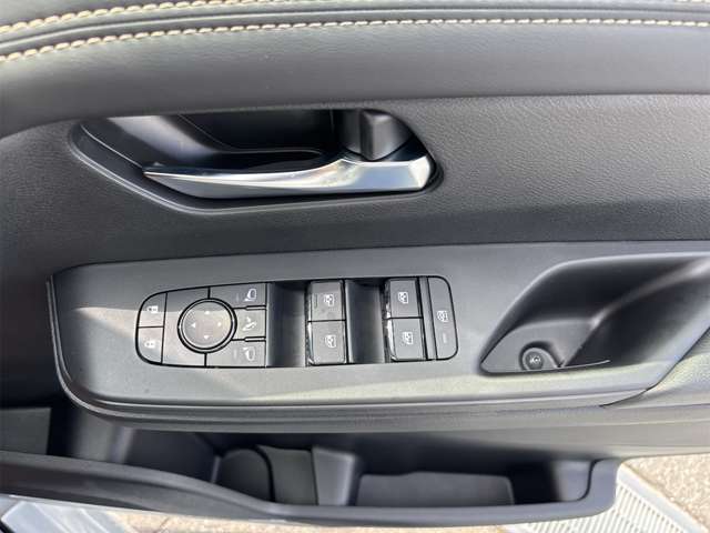 日産 セレナ １．４ Ｅ－ＰＯＷＥＲ ハイウェイスターＶ R8年 (近畿) 99