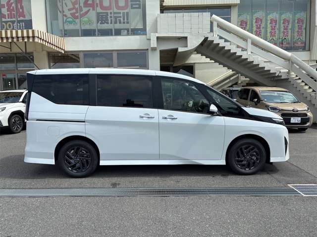 日産 セレナ １．４ Ｅ－ＰＯＷＥＲ ハイウェイスターＶ R8年 (近畿) 99