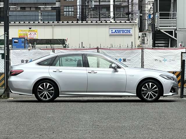 トヨタ クラウン　ハイブリッド ハイブリッド ２．５ Ｓ Ｃパッケージ R1年 (近畿) 99