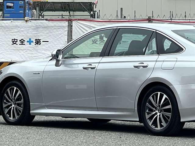 トヨタ クラウン　ハイブリッド ハイブリッド ２．５ Ｓ Ｃパッケージ R1年 (近畿) 99