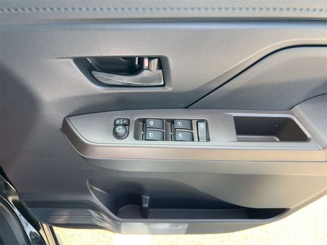 トヨタ ルーミー １．０ Ｇ R8年 (近畿) 99