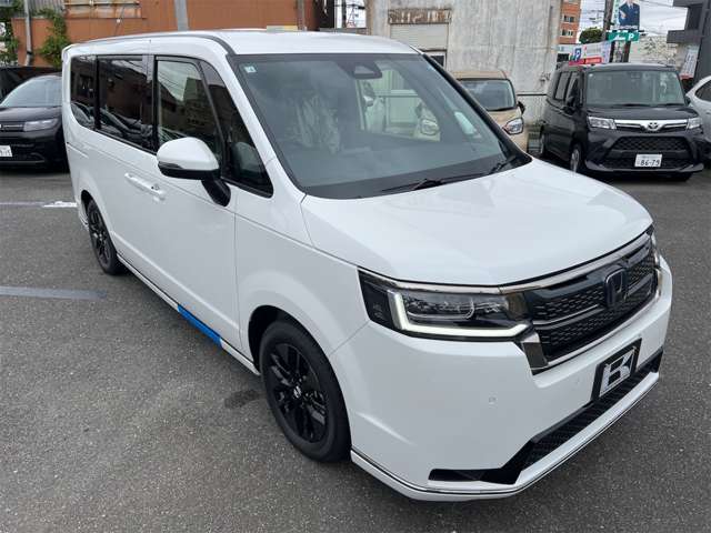 ホンダ ステップワゴン　ハイブリッド ２．０ Ｅ：ＨＥＶ スパーダ R8年 (近畿) 99