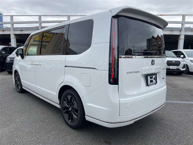 ホンダ ステップワゴン　ハイブリッド ２．０ Ｅ：ＨＥＶ スパーダ R8年 (近畿) 99