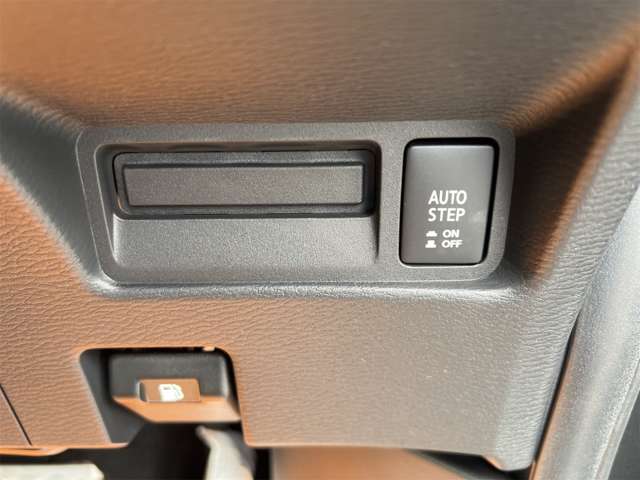 三菱 デリカ　Ｄ：５ ２．２ Ｐ ディーゼルターボ ４ＷＤ R8年 (近畿) 99