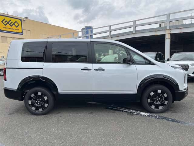 三菱 デリカ　Ｄ：５ ２．２ Ｐ ディーゼルターボ ４ＷＤ R8年 (近畿) 99