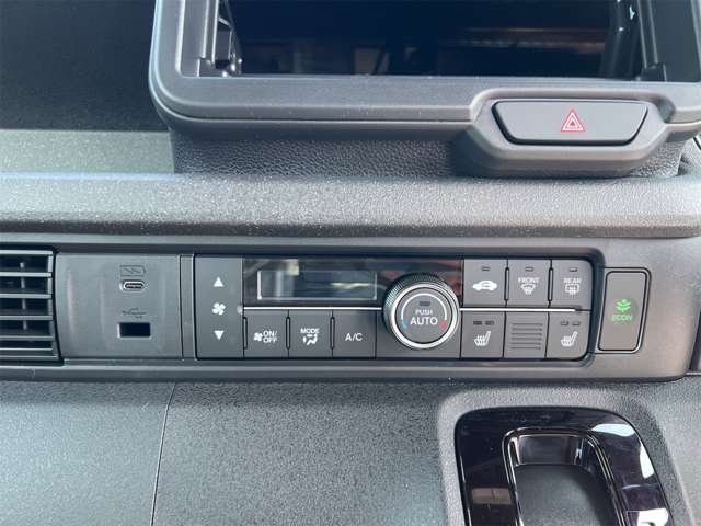 ホンダ Ｎ　ＢＯＸ カスタム ６６０ R8年 (近畿) 99