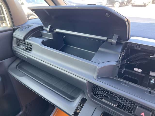 ホンダ ステップワゴン　ハイブリッド ２．０ Ｅ：ＨＥＶ エアー ＥＸ R8年 (近畿) 99