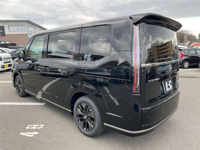 ホンダ ステップワゴン　ハイブリッド ２．０ Ｅ：ＨＥＶ スパーダ R8年 (近畿) 99