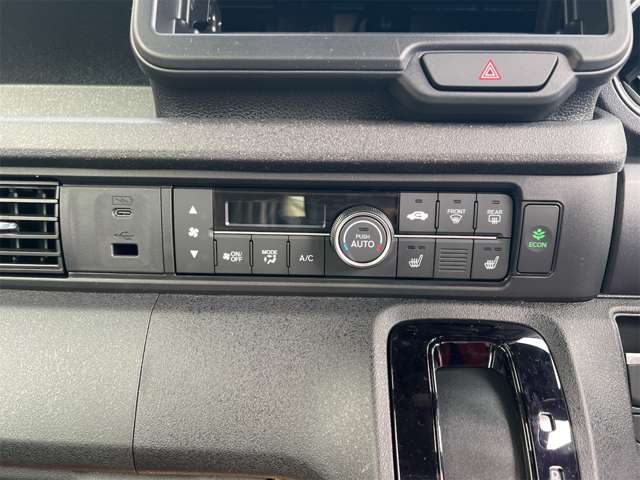 ホンダ Ｎ　ＢＯＸ カスタム ６６０ R7年 (近畿) 99
