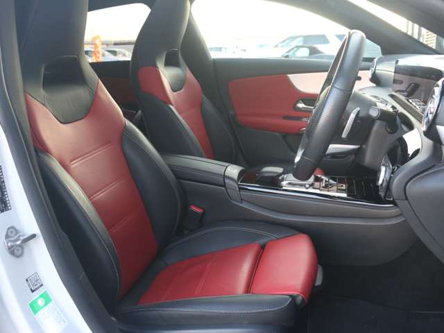 メルセデスベンツ ＣＬＡシューティングブレーク ＣＬＡ２００Ｄ ディーゼルターボ R2年 (近畿) 99