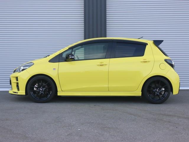 トヨタ ヴィッツ １．５ ＧＲ スポーツ ＧＲ R1年 (近畿) 99