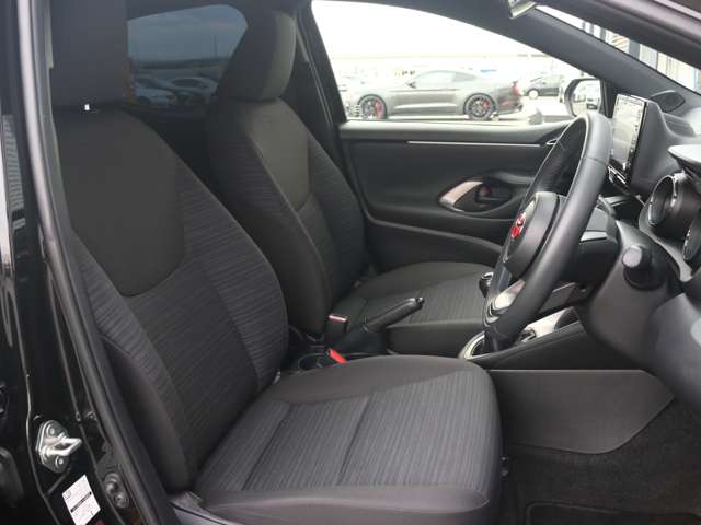 トヨタ ヤリス １．５ Ｚ R3年 (近畿) 99