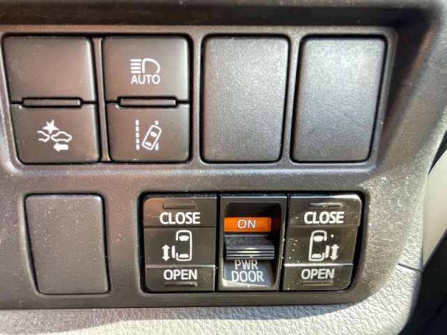 トヨタ ヴォクシー ２．０ ＺＳ 煌 H30年 (近畿) 99