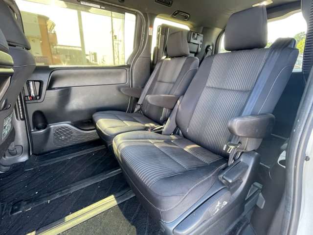 トヨタ ヴォクシー ２．０ ＺＳ 煌 H30年 (近畿) 99
